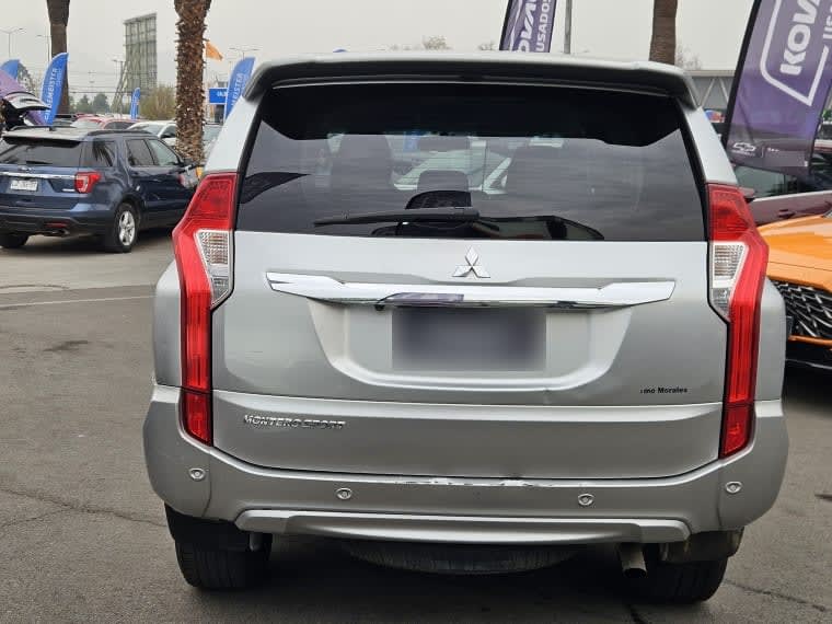 Mitsubishi Montero Sport Mt 4x2 2.4 año 2017
