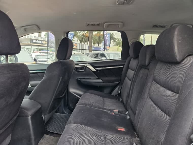 Mitsubishi Montero Sport Mt 4x2 2.4 año 2017