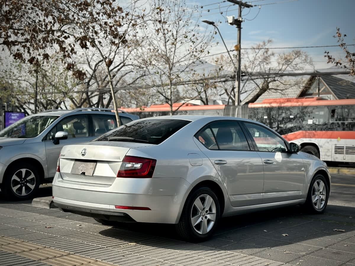 Skoda Octavia Ambiente año 2019