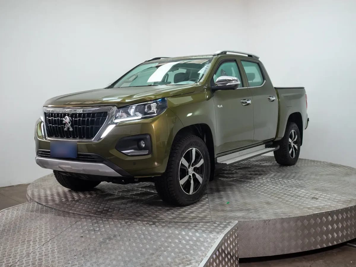 Peugeot Landtrek Landtrek 2.2 Action4 Bluehdi 180 At año 2025
