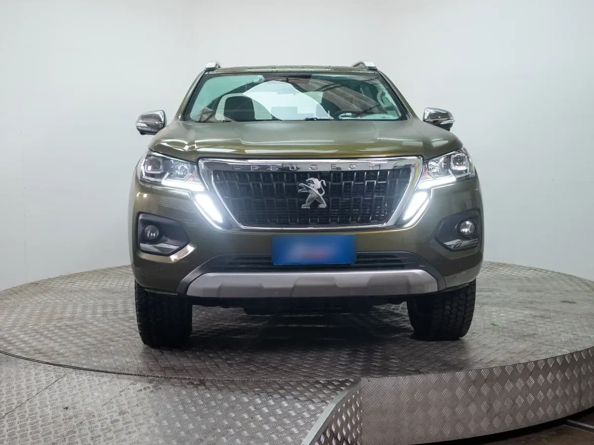 Peugeot Landtrek Landtrek 2.2 Action4 Bluehdi 180 At año 2025