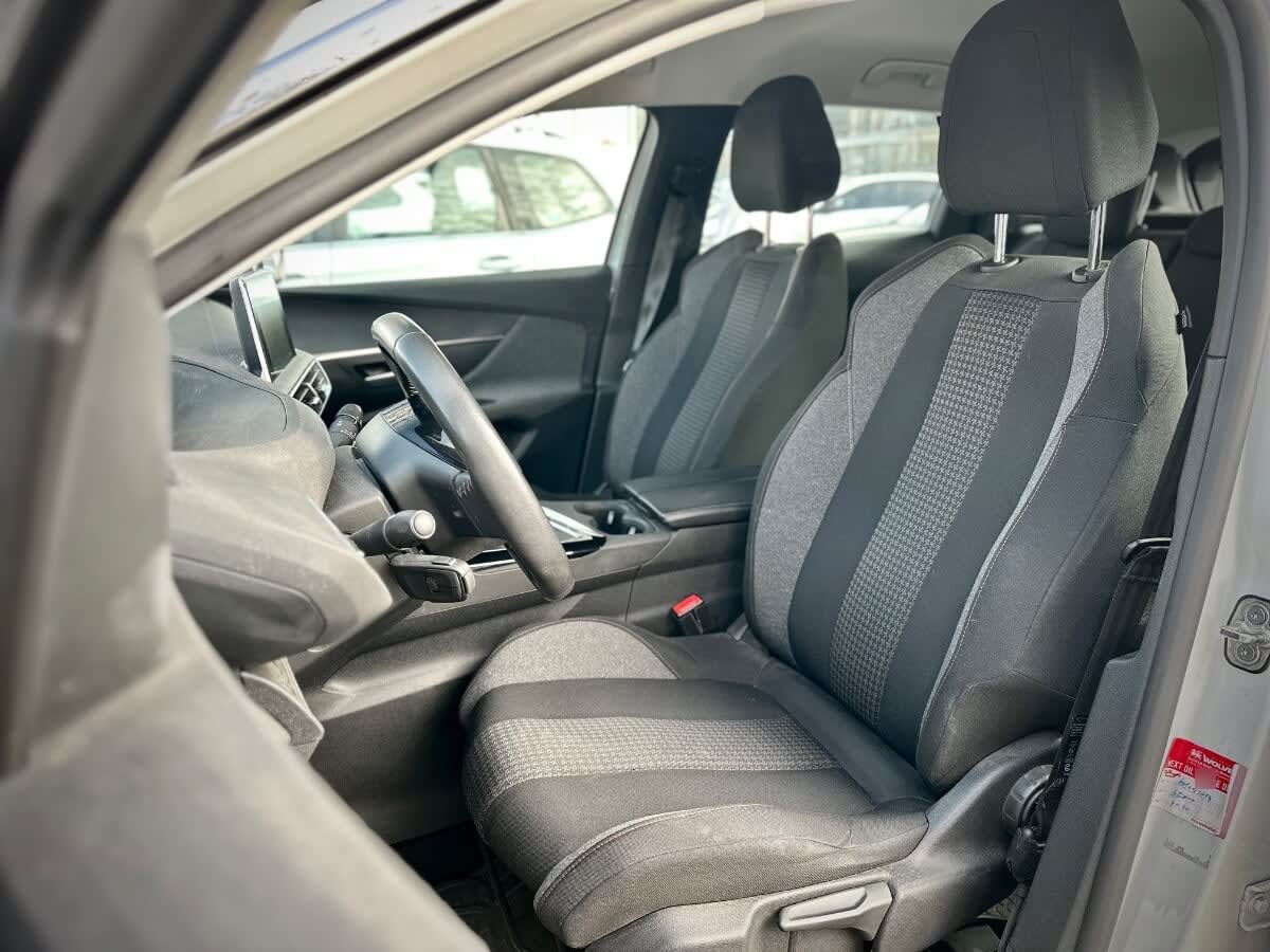 Peugeot 3008 Active Pack año 2022