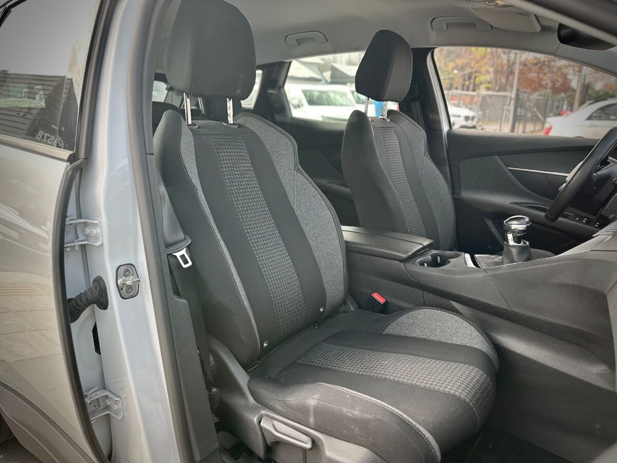 Peugeot 3008 Active Pack año 2022