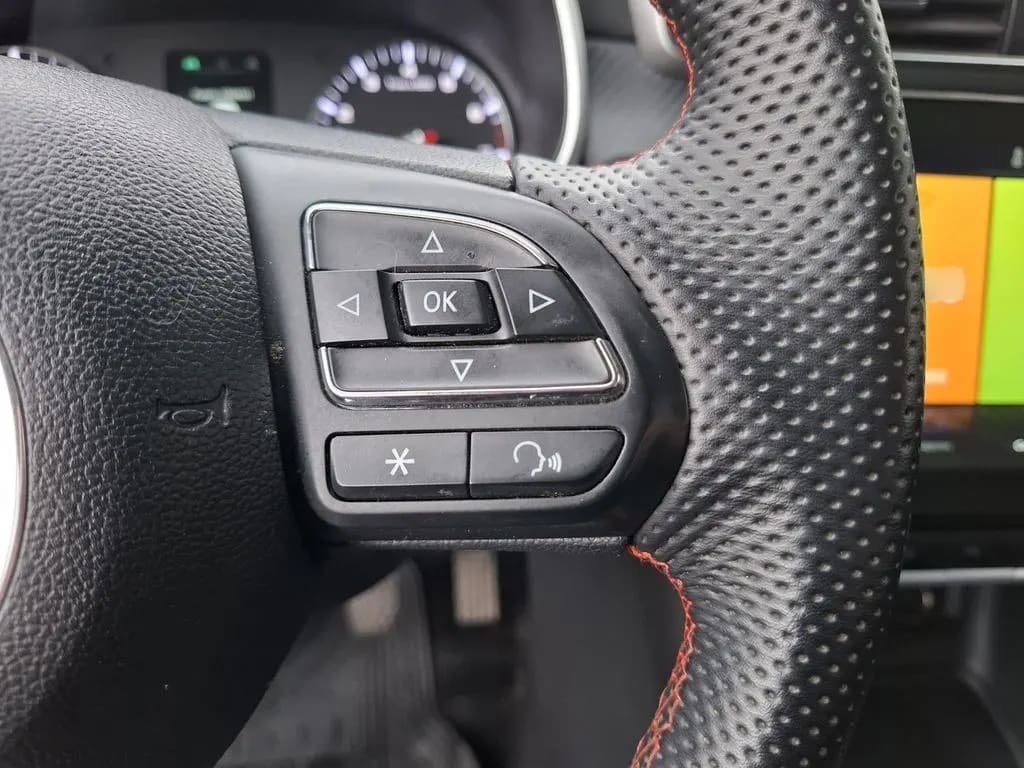 MG Zx Comfort año 2024