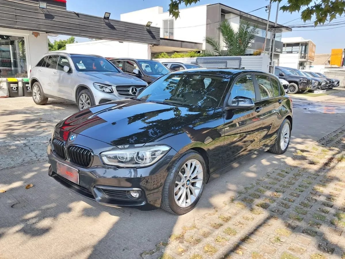 BMW 118 1.5 I 5 Puertas At año 2019