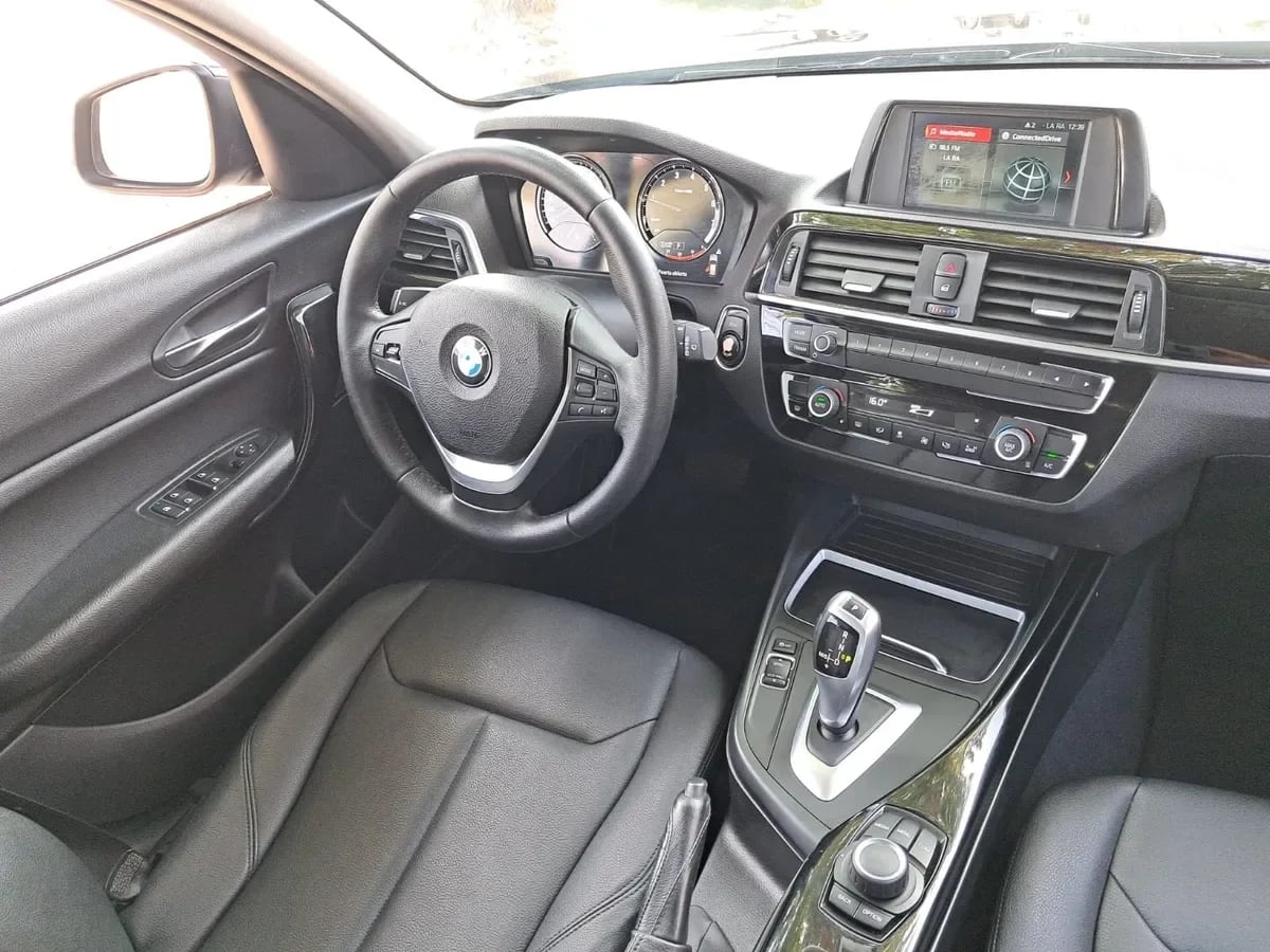 BMW 118 1.5 I 5 Puertas At año 2019