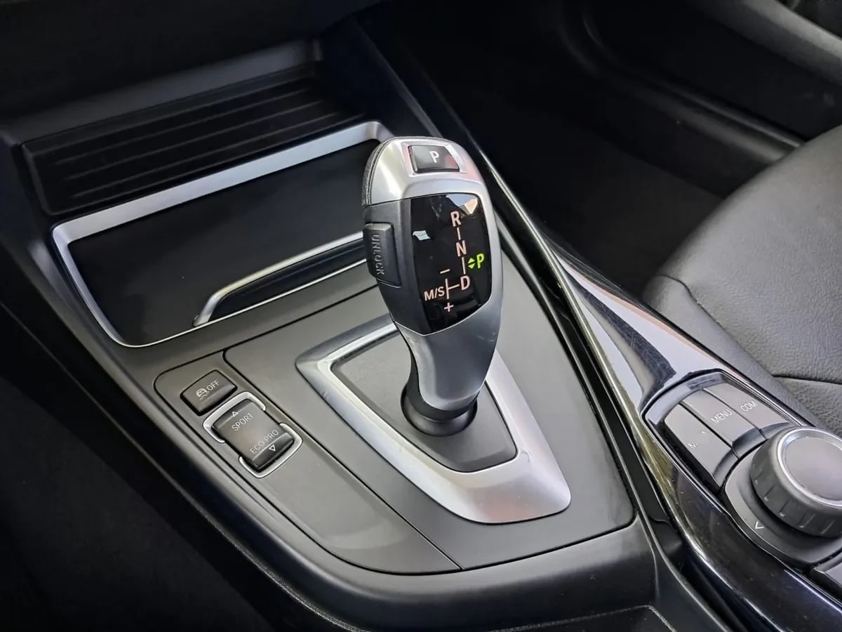 BMW 118 1.5 I 5 Puertas At año 2019