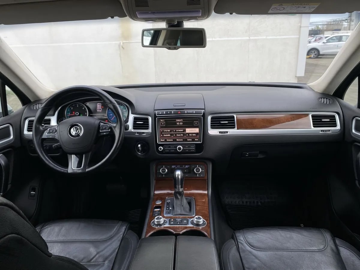 Volkswagen Touareg 3.0 V6 Tdi Diesel 4x4 Nav At 5p año 2016