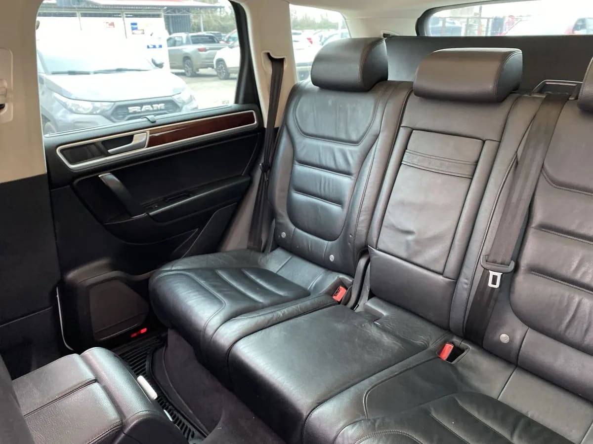 Volkswagen Touareg 3.0 V6 Tdi Diesel 4x4 Nav At 5p año 2016