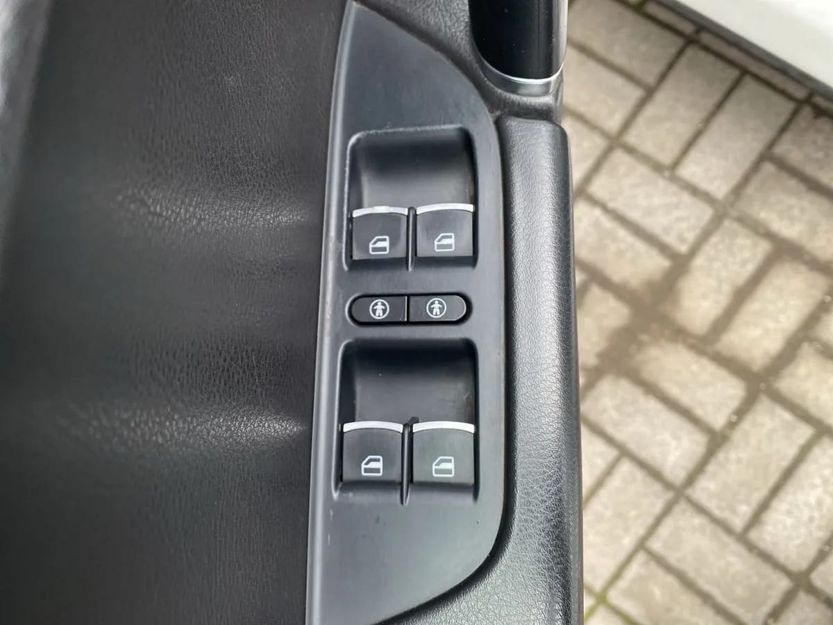 Volkswagen Touareg 3.0 V6 Tdi Diesel 4x4 Nav At 5p año 2016