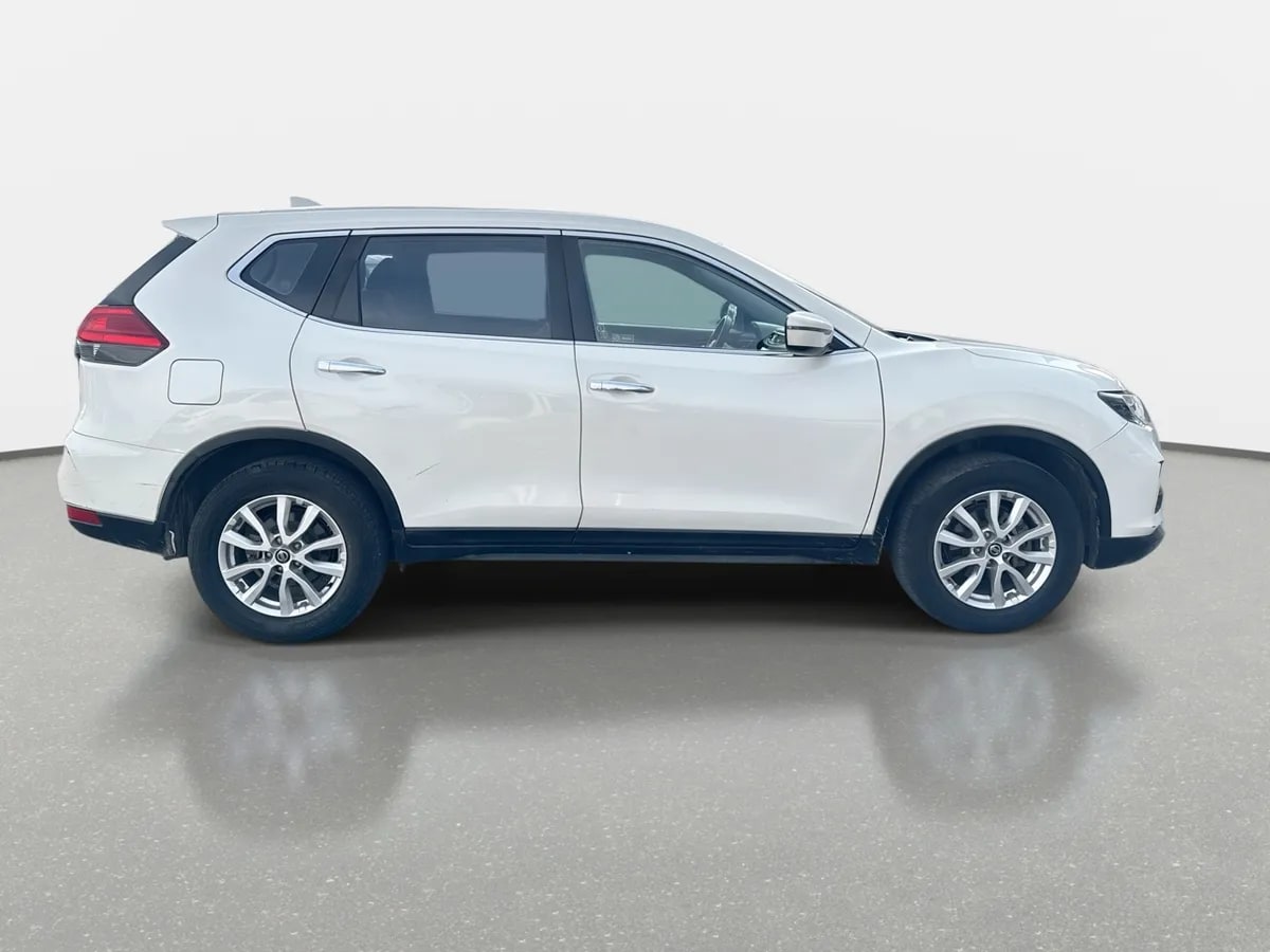 Nissan X-Trail 2.5 Sense 4x2 2row Cvt At 5p año 2020