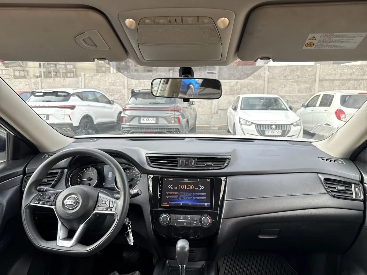 Nissan X-Trail 2.5 Sense 4x2 2row Cvt At 5p año 2020