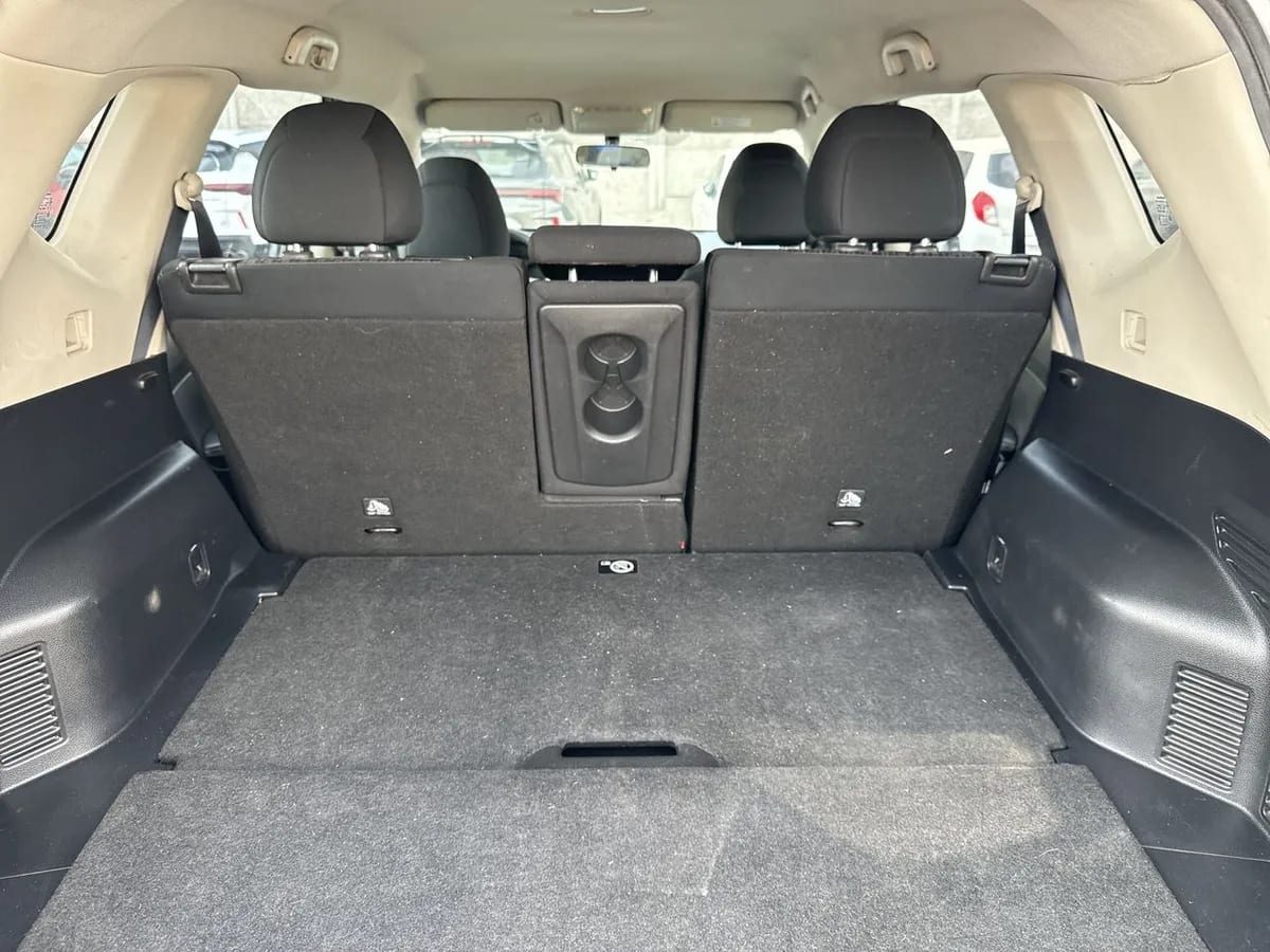 Nissan X-Trail 2.5 Sense 4x2 2row Cvt At 5p año 2020