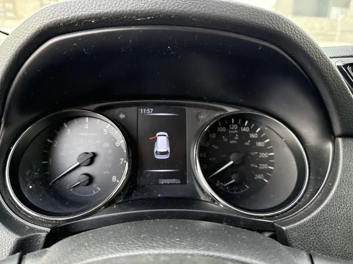 Nissan X-Trail 2.5 Sense 4x2 2row Cvt At 5p año 2020