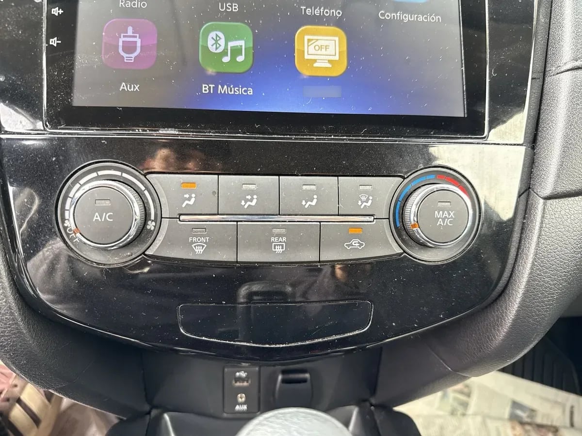 Nissan X-Trail 2.5 Sense 4x2 2row Cvt At 5p año 2020