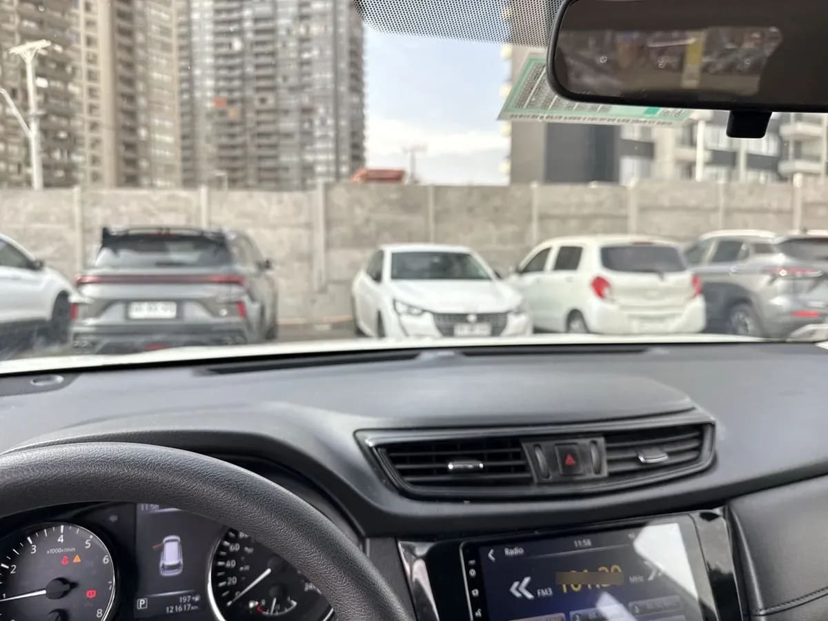 Nissan X-Trail 2.5 Sense 4x2 2row Cvt At 5p año 2020