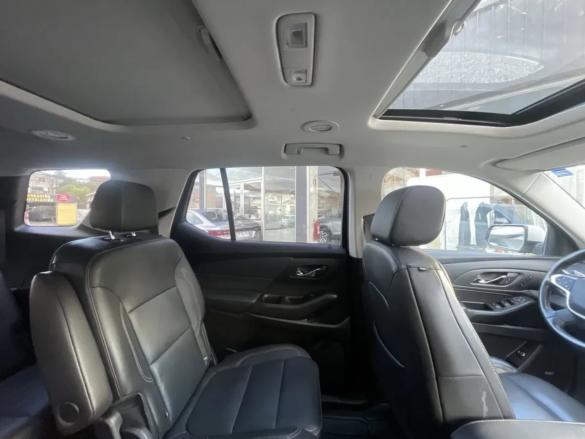 Chevrolet Traverse 3.6l Premier Awd Ii At 5p año 2022