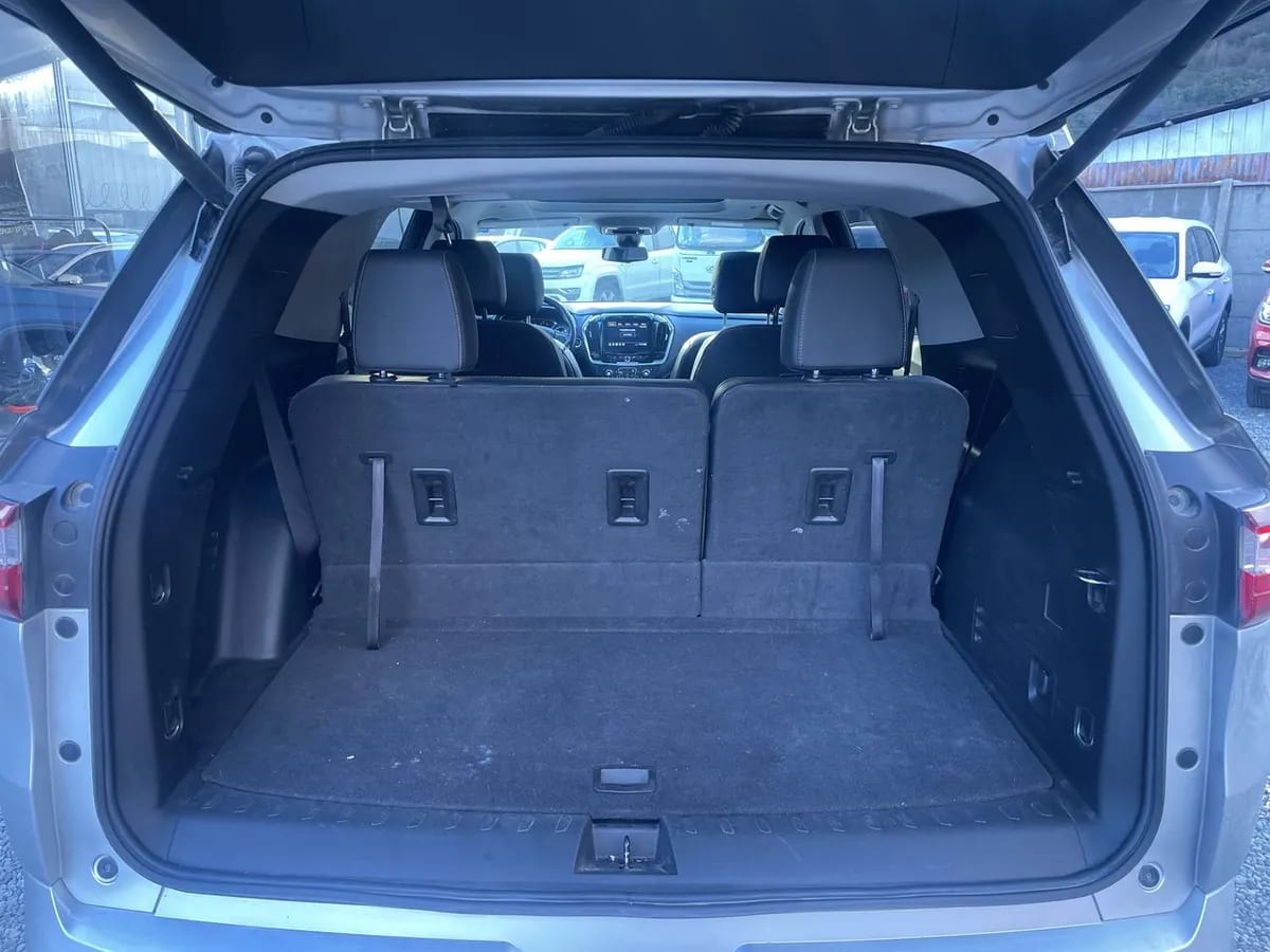 Chevrolet Traverse 3.6l Premier Awd Ii At 5p año 2022