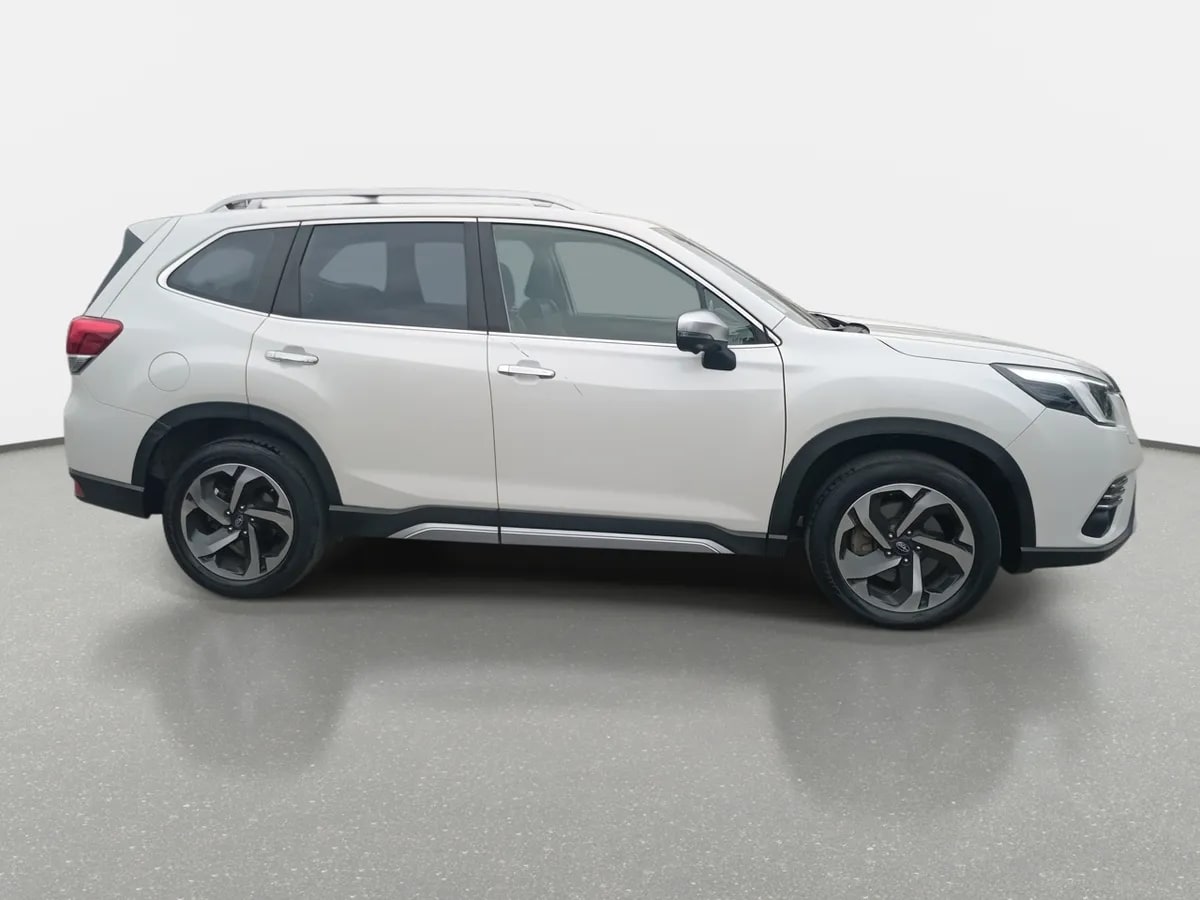 Subaru Forester 2.5i Limited Eyesight Awd At 5p año 2022