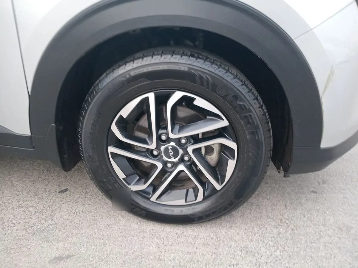 Kia Carens 1.4l Ex Turbo-Gdi 4x2 7dct At 5p año 2024