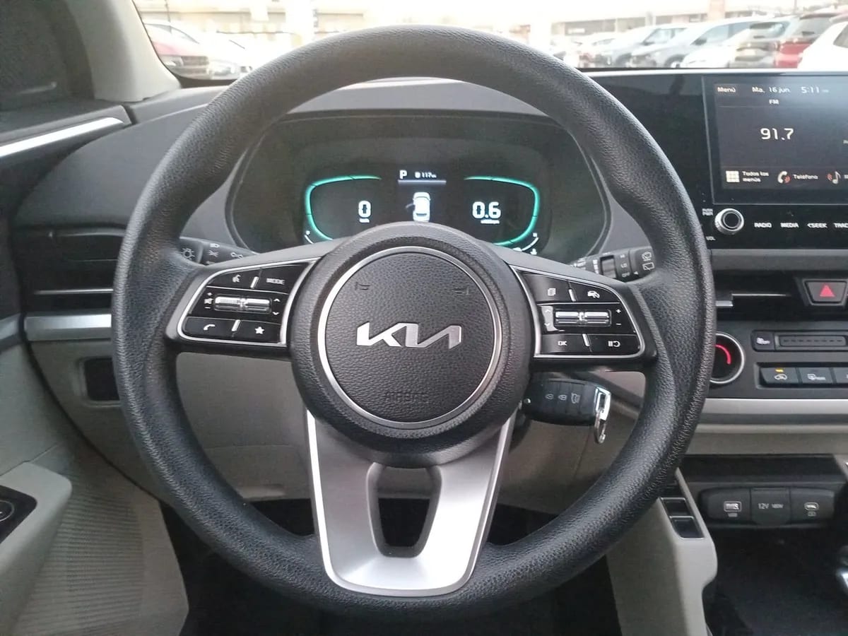 Kia Carens 1.4l Ex Turbo-Gdi 4x2 7dct At 5p año 2024