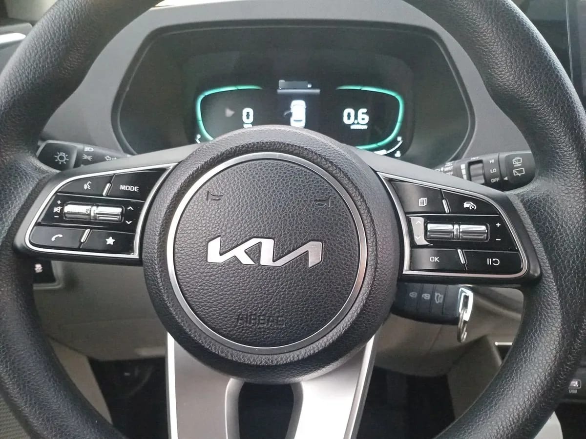 Kia Carens 1.4l Ex Turbo-Gdi 4x2 7dct At 5p año 2024