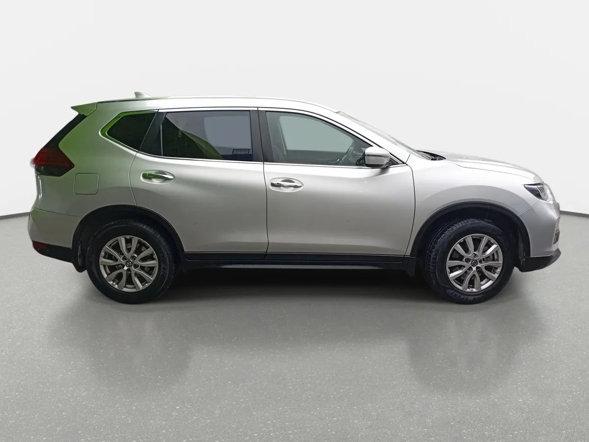 Nissan X-Trail 2.5 Sense 4x2 3row Cvt At 5p año 2021