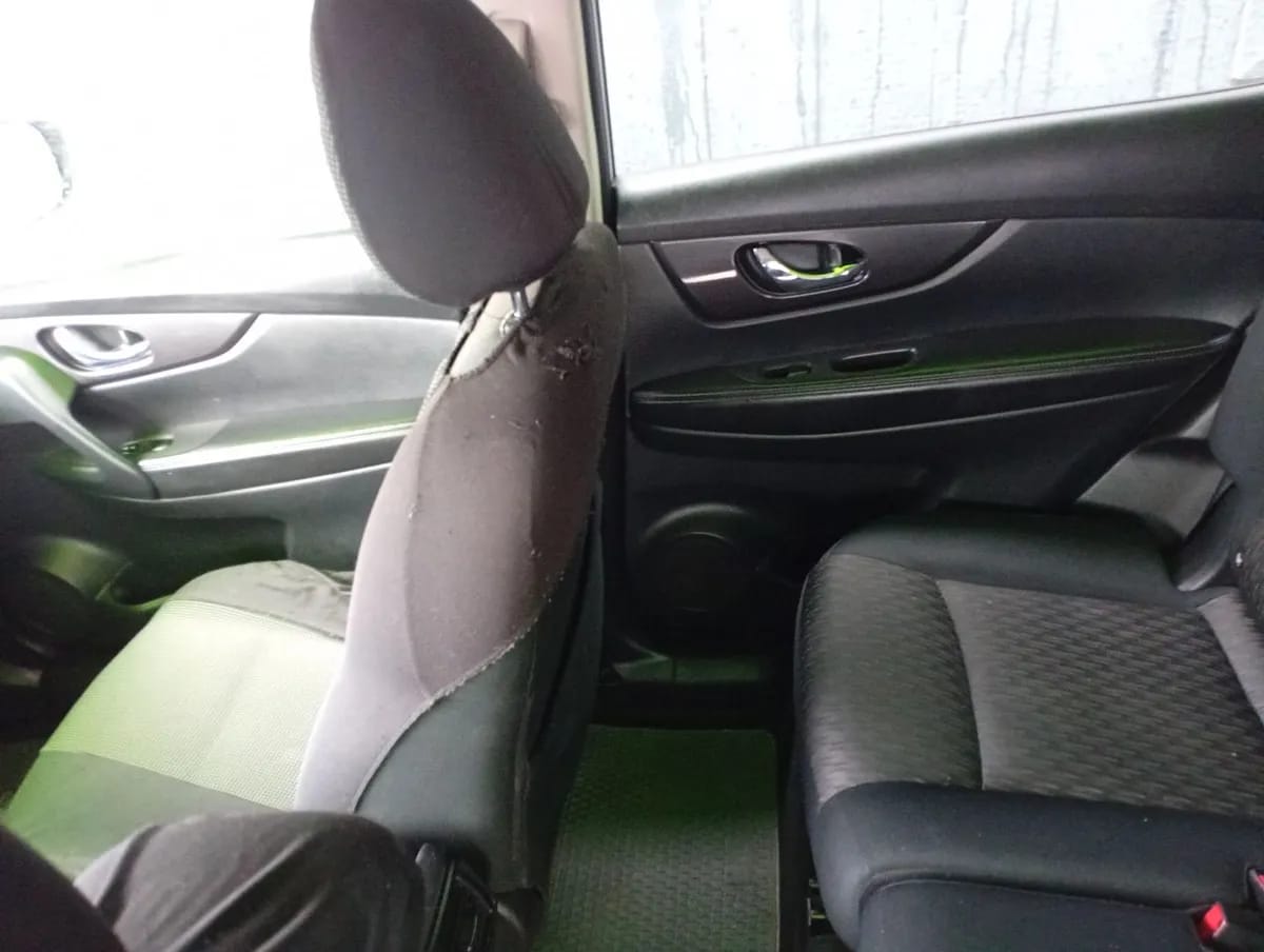 Nissan X-Trail 2.5 Sense 4x2 3row Cvt At 5p año 2021
