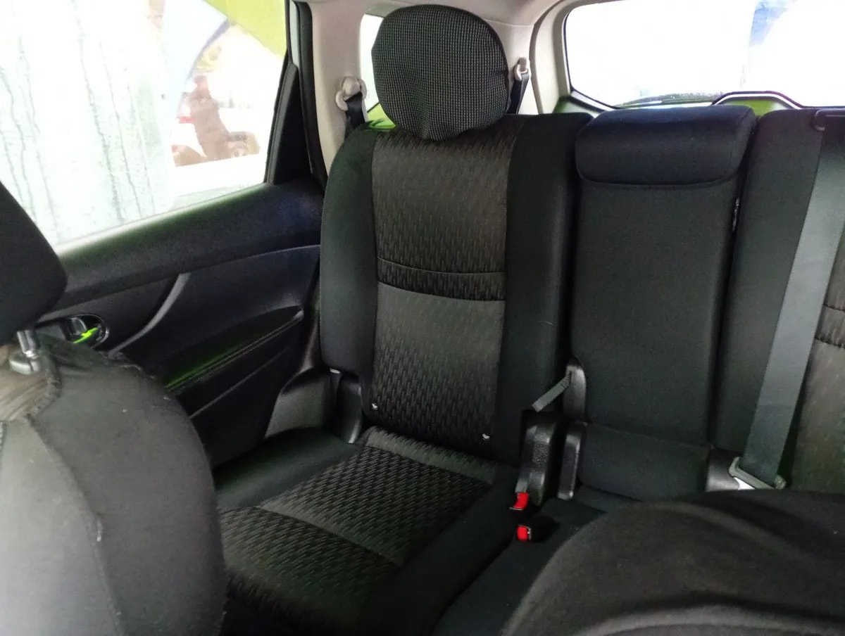 Nissan X-Trail 2.5 Sense 4x2 3row Cvt At 5p año 2021