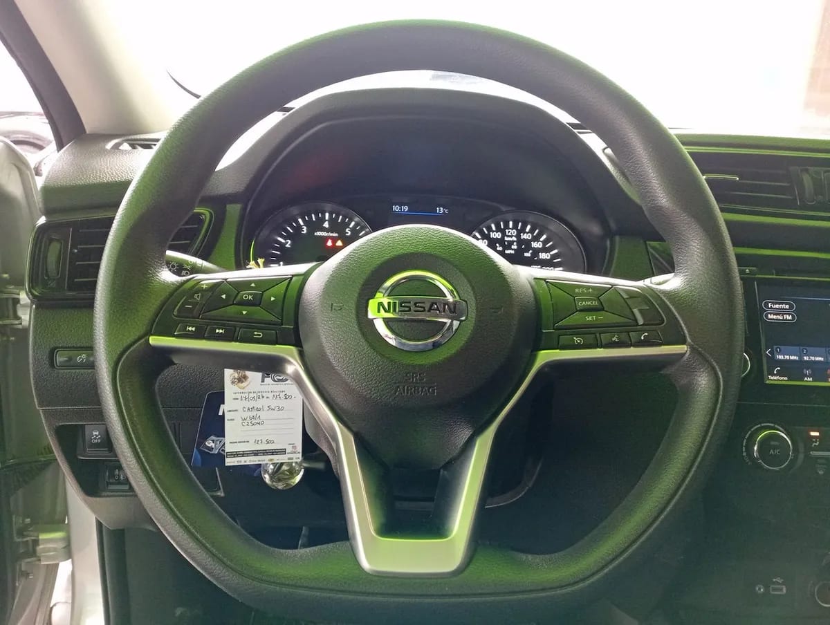 Nissan X-Trail 2.5 Sense 4x2 3row Cvt At 5p año 2021