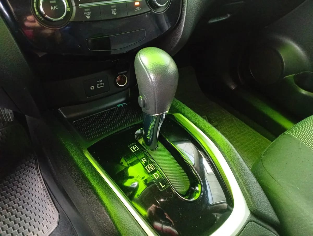 Nissan X-Trail 2.5 Sense 4x2 3row Cvt At 5p año 2021