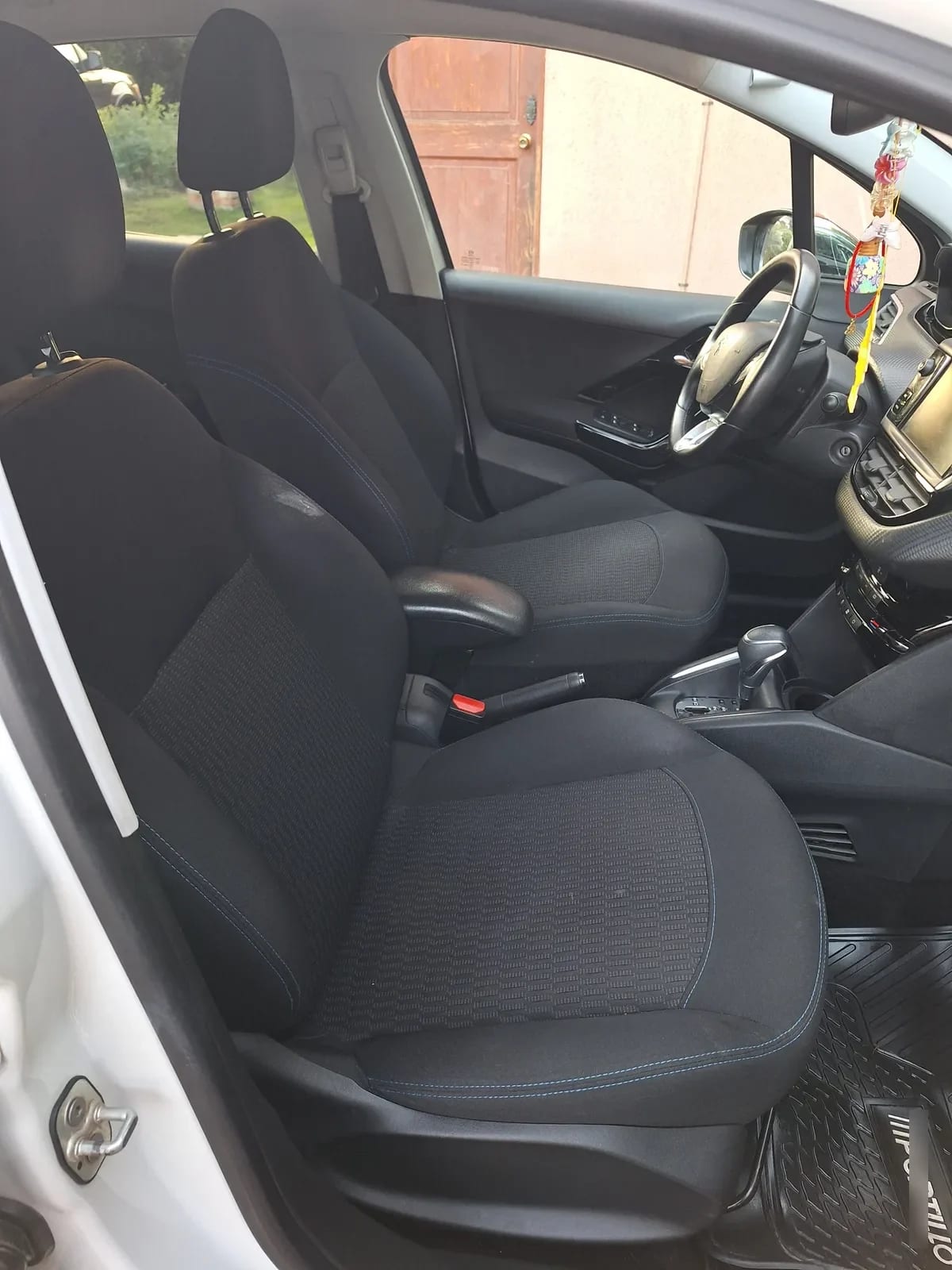 PEUGEOT 208 1.2 Active Puretech 82hp E6 Mt año 2019