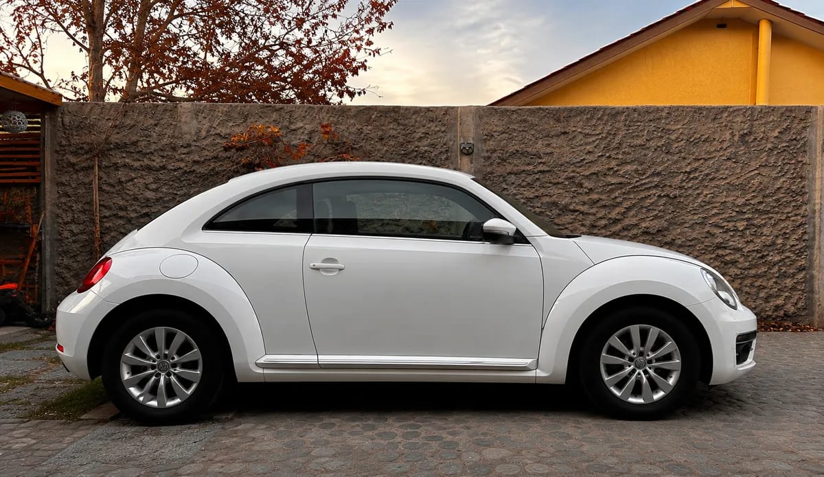 VOLKSWAGEN BEETLE 1.4 Design Mt año 2017