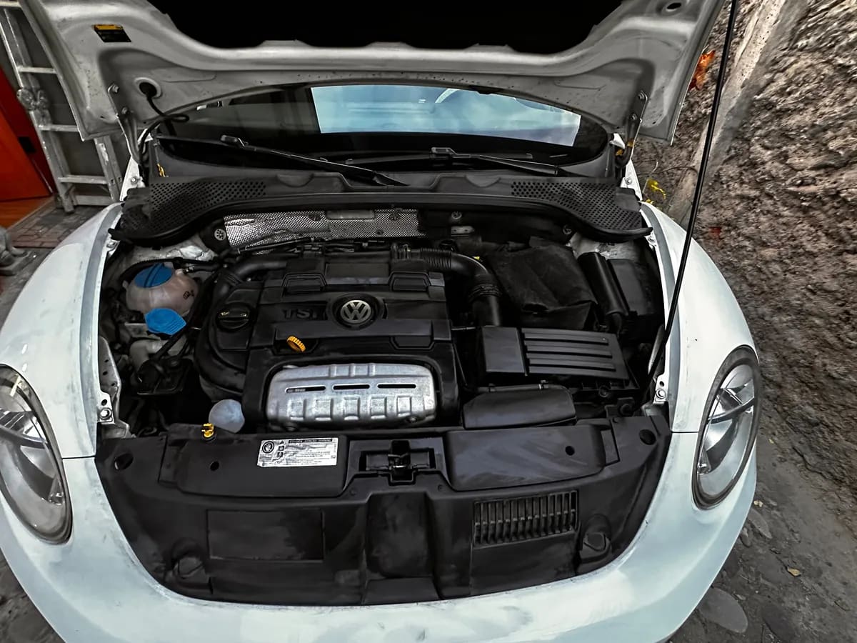 VOLKSWAGEN BEETLE 1.4 Design Mt año 2017