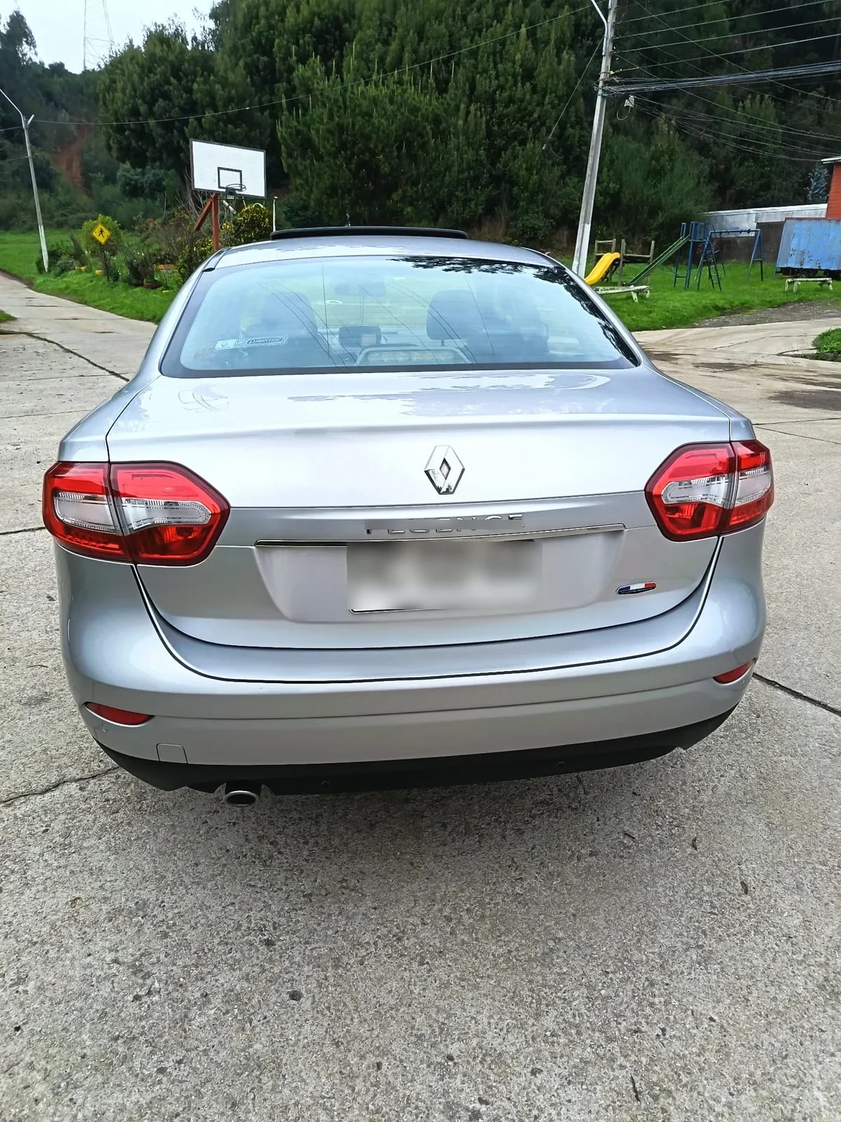 RENAULT FLUENCE 2.0 Privilege At año 2015