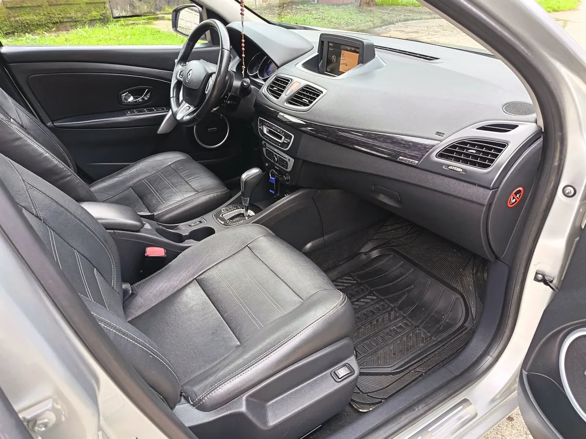 RENAULT FLUENCE 2.0 Privilege At año 2015
