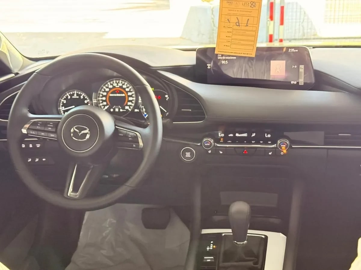 Mazda MAZDA3 2.5 Sport High At año 2026