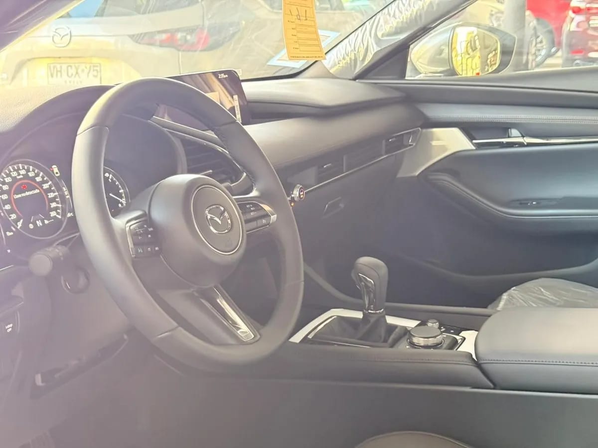 Mazda MAZDA3 2.5 Sport High At año 2026