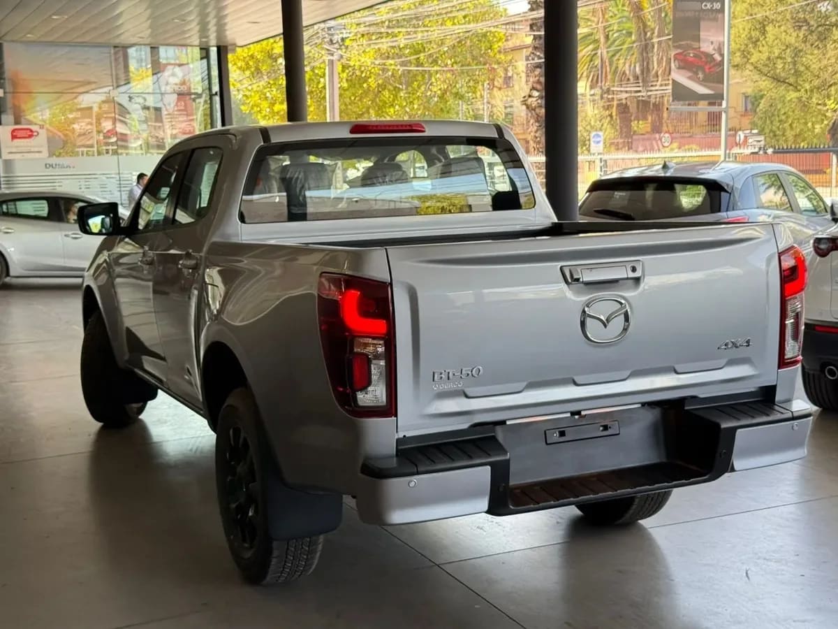Mazda BT-50 2.2 Dc Core Mt 4x4 Diesel año 2026