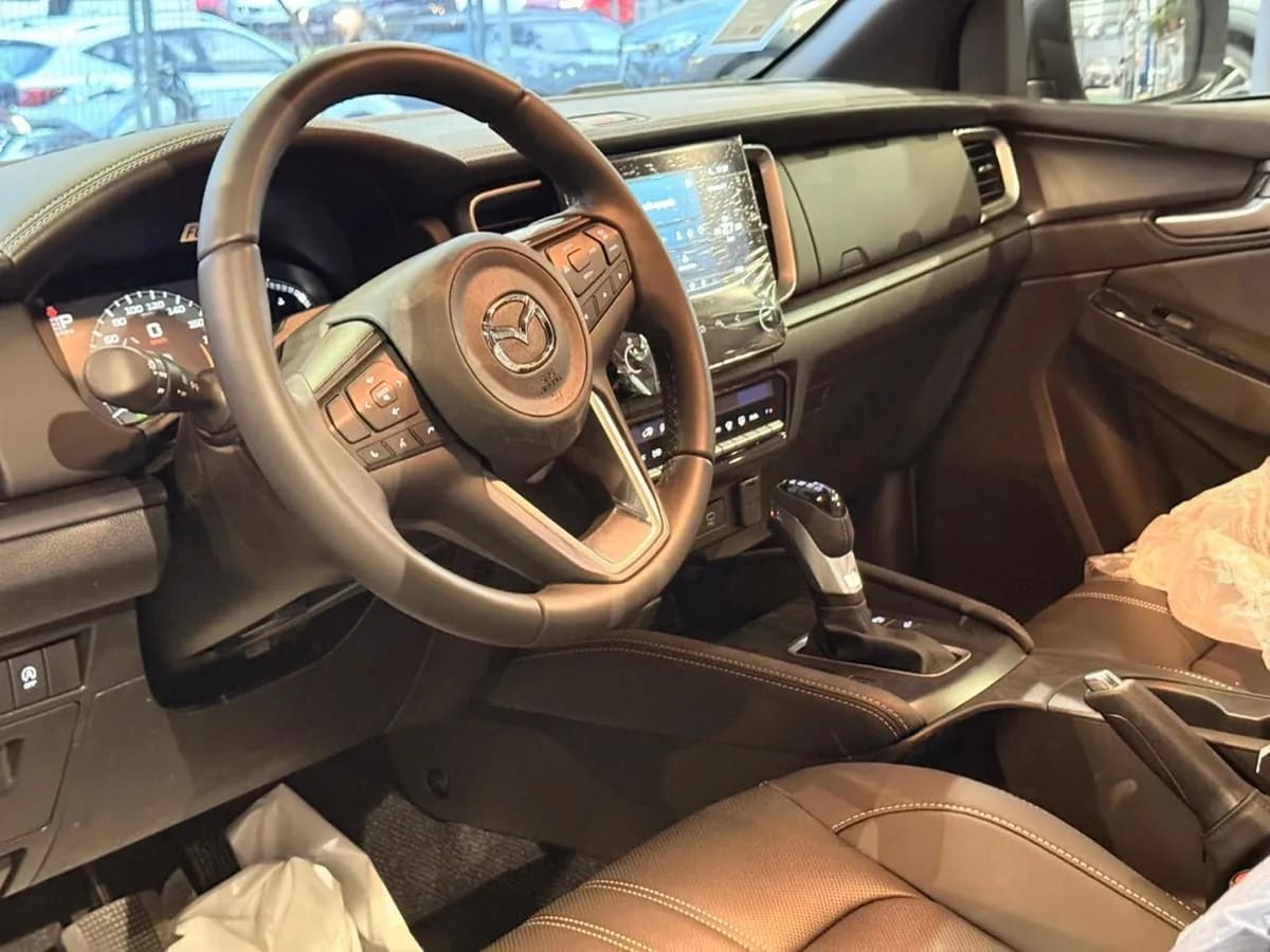 Mazda BT-50 2.2 Dc High At 4x4 Diesel año 2026