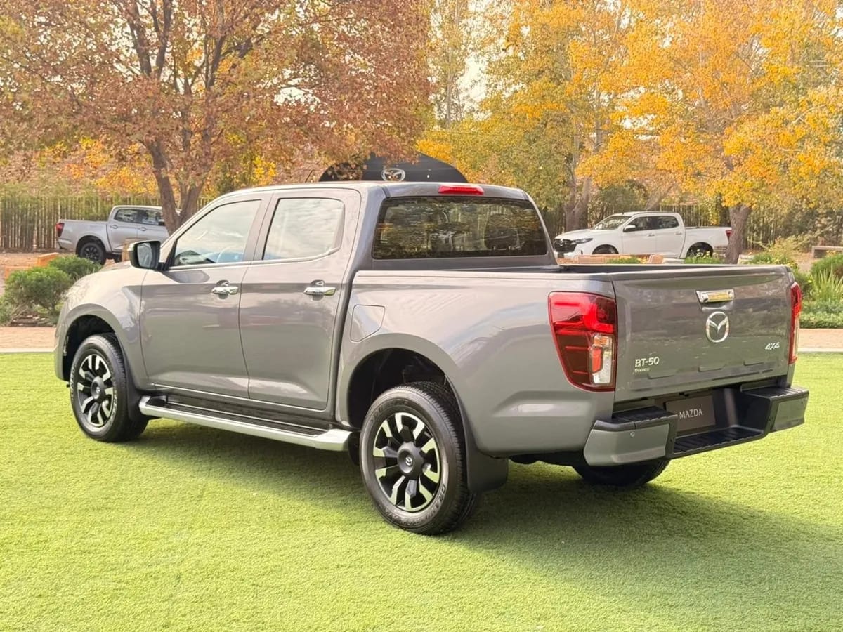 Mazda BT-50 2.2 Dc High At 4x4 Diesel año 2026