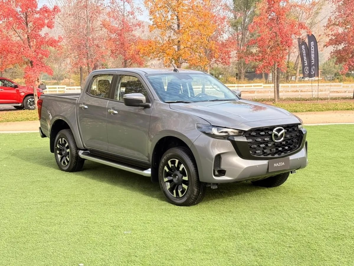 Mazda BT-50 2.2 Dc High At 4x4 Diesel año 2026