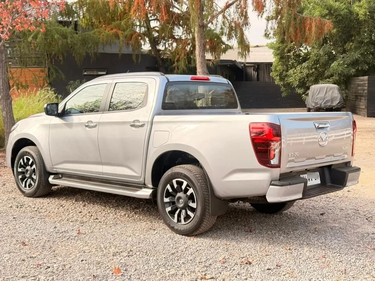 Mazda BT-50 2.2 Dc High Plus At 4x4 Diesel año 2026