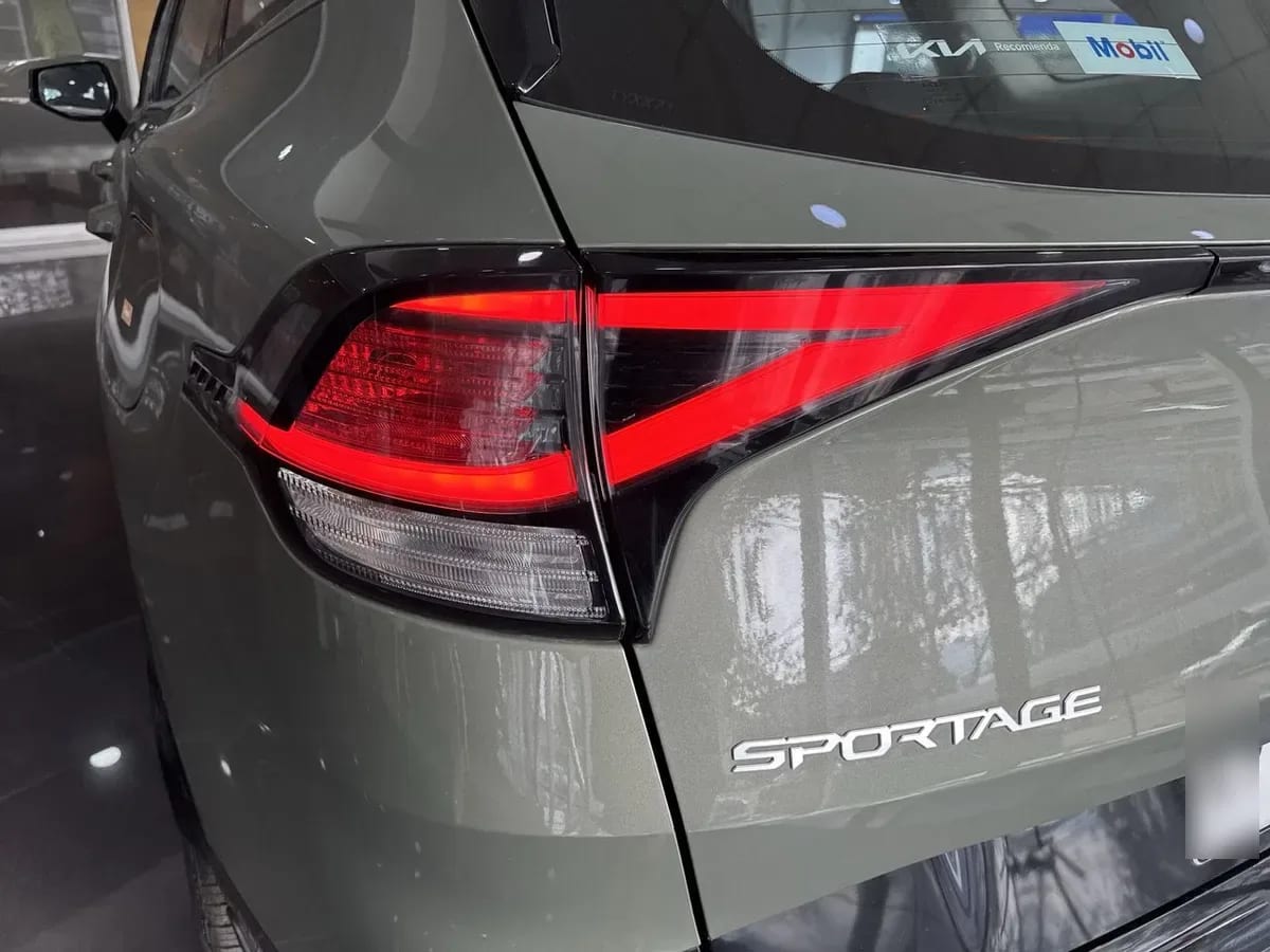 Kia Sportage 2.0 Ex Dies 2wd 8at 5p año 2025