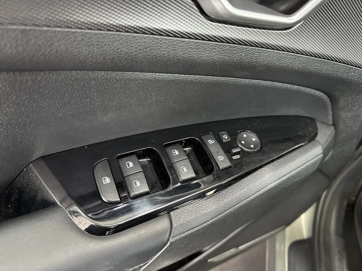 Kia Sportage 2.0 Ex Dies 2wd 8at 5p año 2025