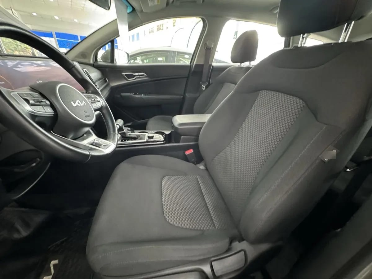 Kia Sportage 2.0 Ex Dies 2wd 8at 5p año 2025