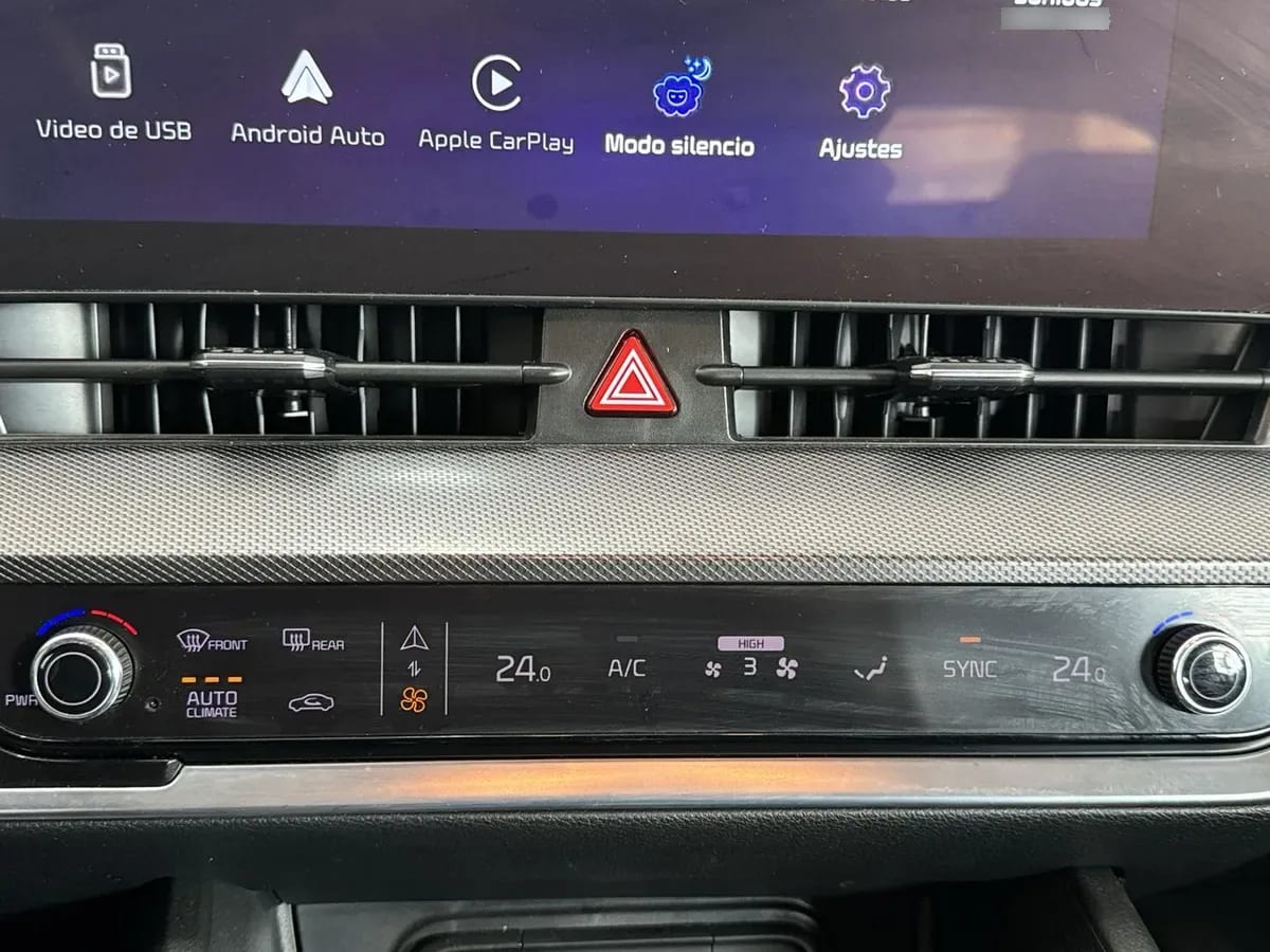 Kia Sportage 2.0 Ex Dies 2wd 8at 5p año 2025