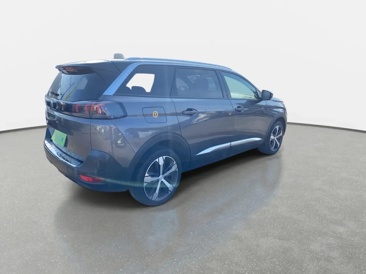 Peugeot 5008 1.5 Allure Pack Bluehdi 130 4x2 Eat8 5p año 2024