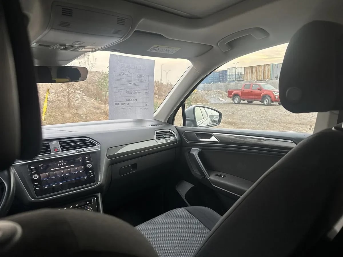 Volkswagen Tiguan 1.4 Tsi Hightline 4x2 3row At 5p año 2020