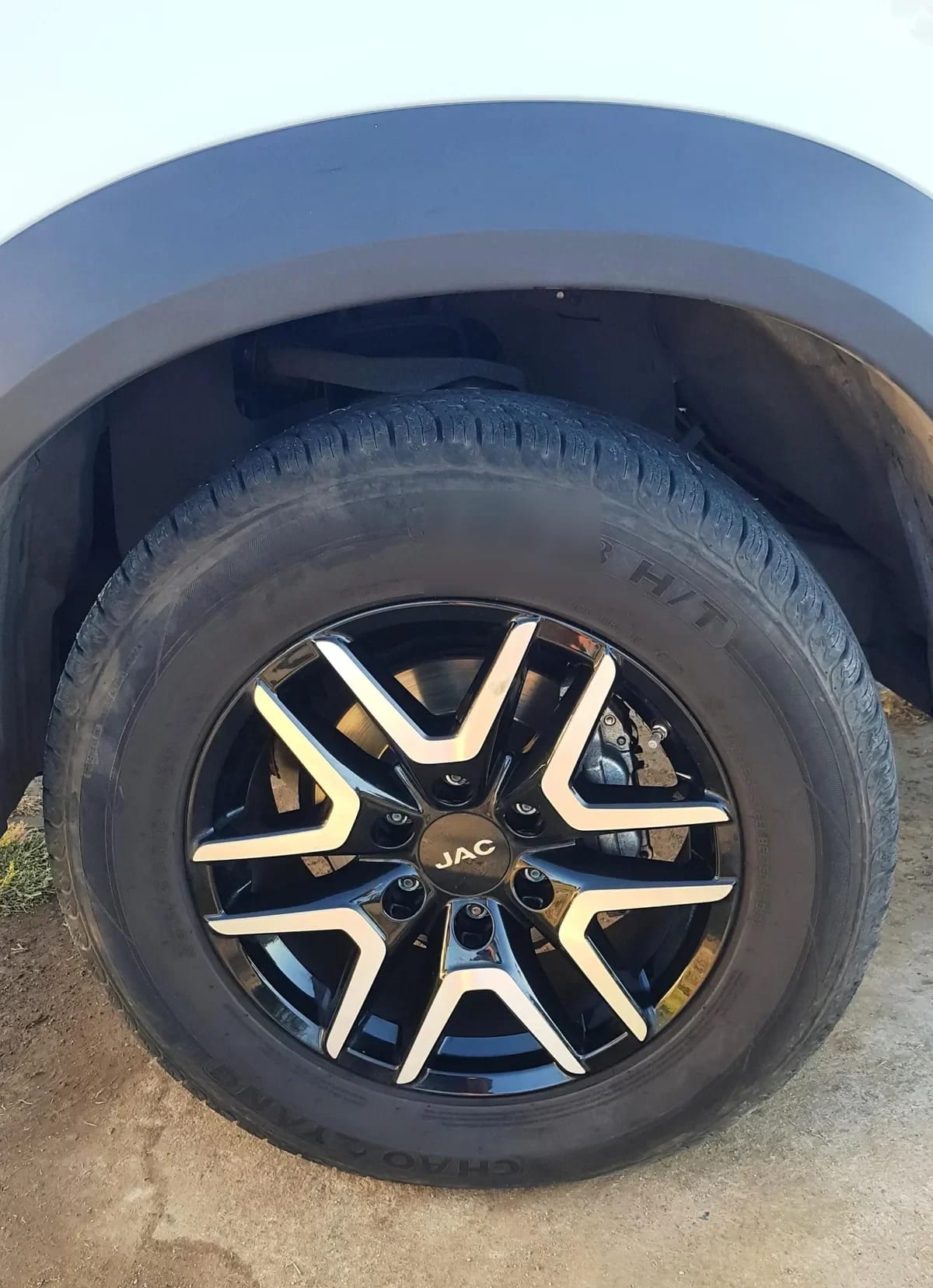 JAC T8 2.0 Advance Mt 4x4 Diesel año 2023